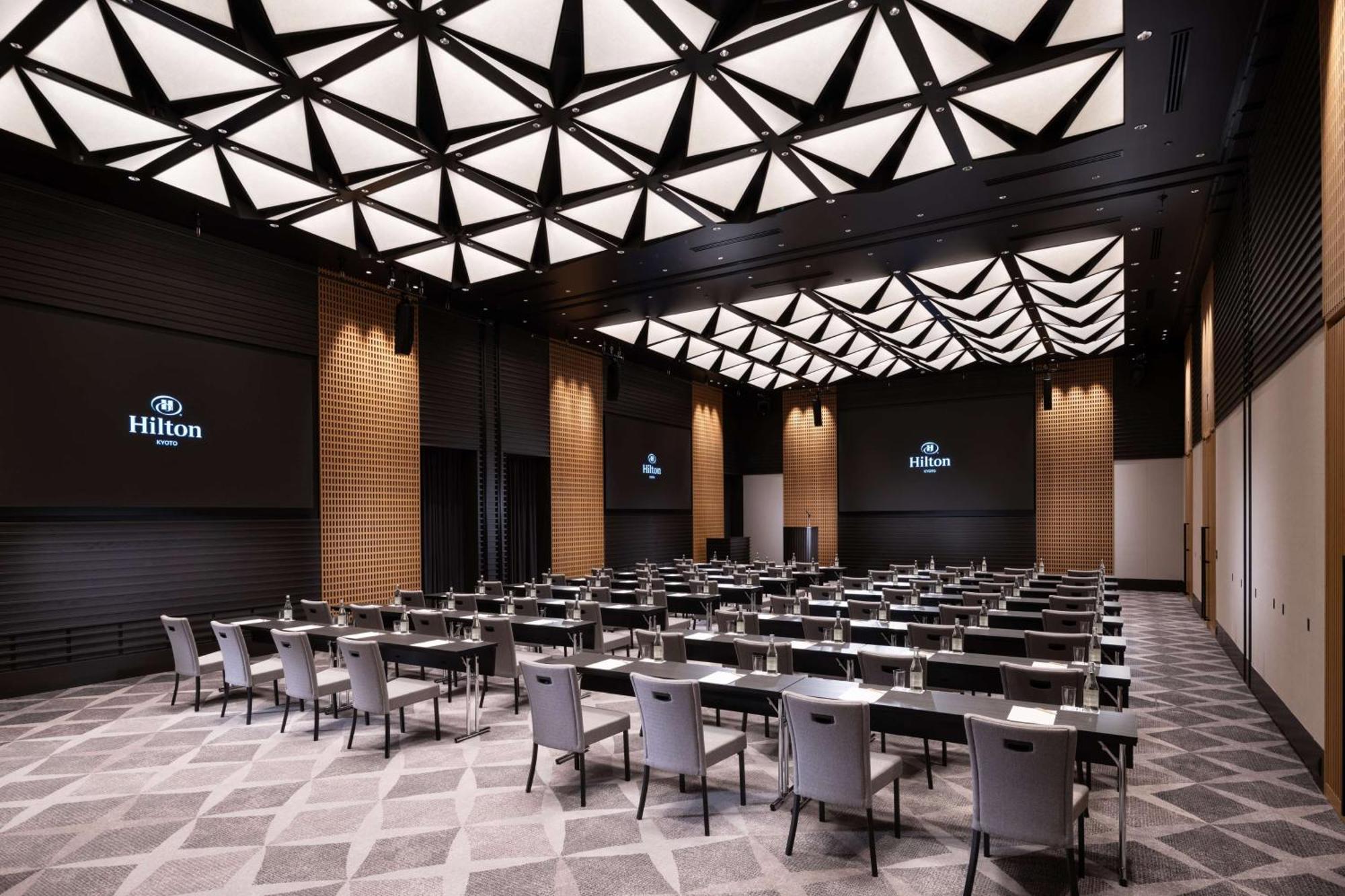 Hilton Kyoto Hotel Bagian luar foto