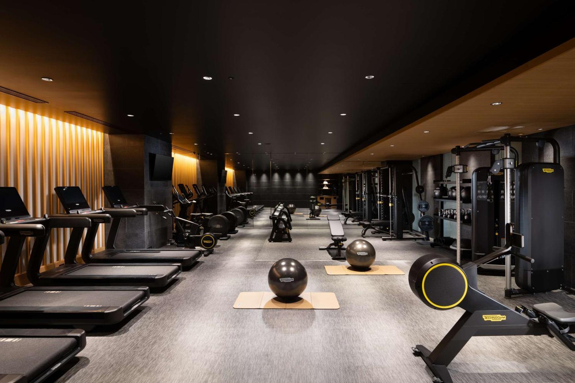 Hilton Kyoto Hotel Bagian luar foto